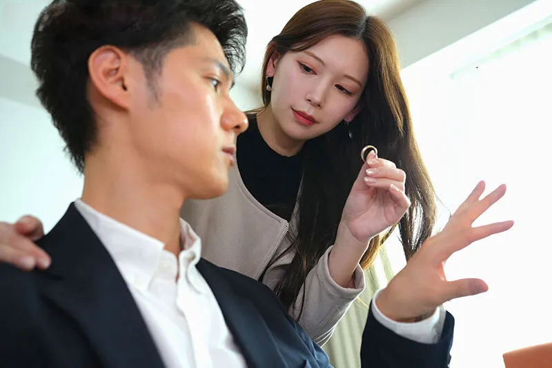 Người vợ đi đi giã ngoại, gã chồng ở nhà bị nhỏ em cô vợ gạ xoạc không trượt phát nào